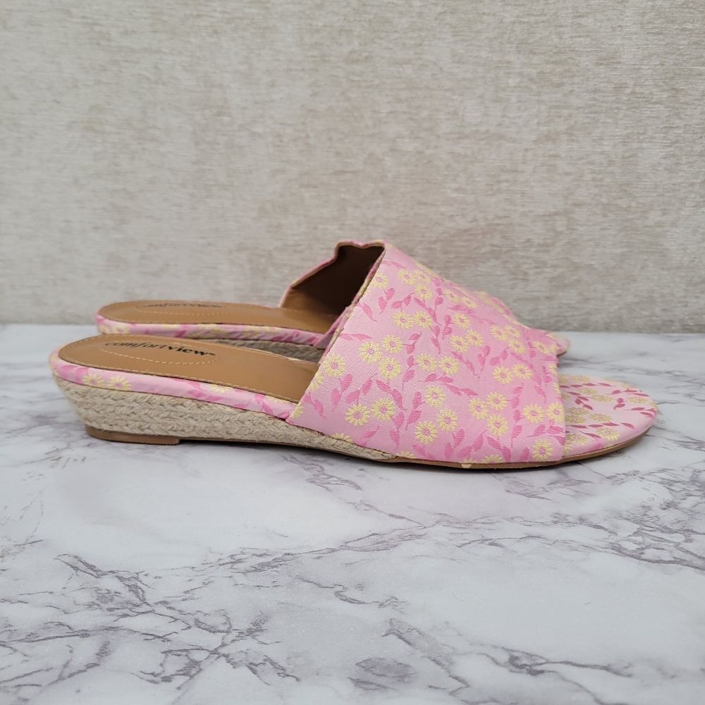 Comfortview Women's The Capri Slip On MuleโPink Floral Wedge Sandals